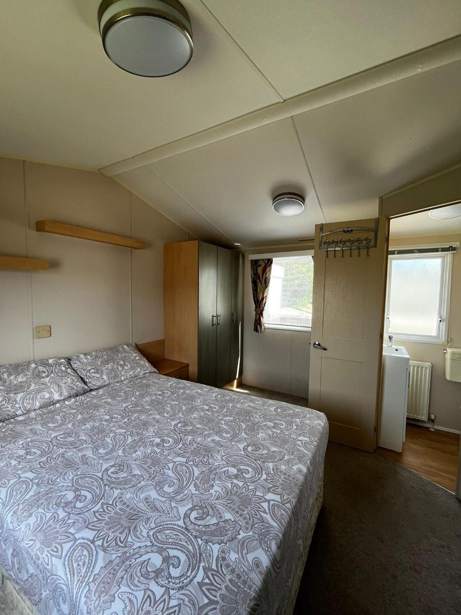 Seaview Holiday Rentals - Seawall Уитстейбъл Екстериор снимка
